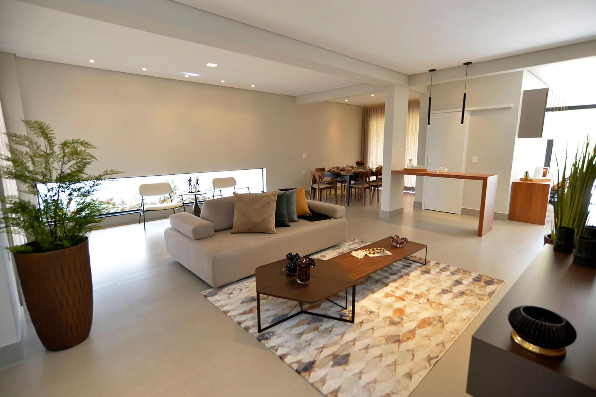 Sala integrada da Casa Ipê Amarelo